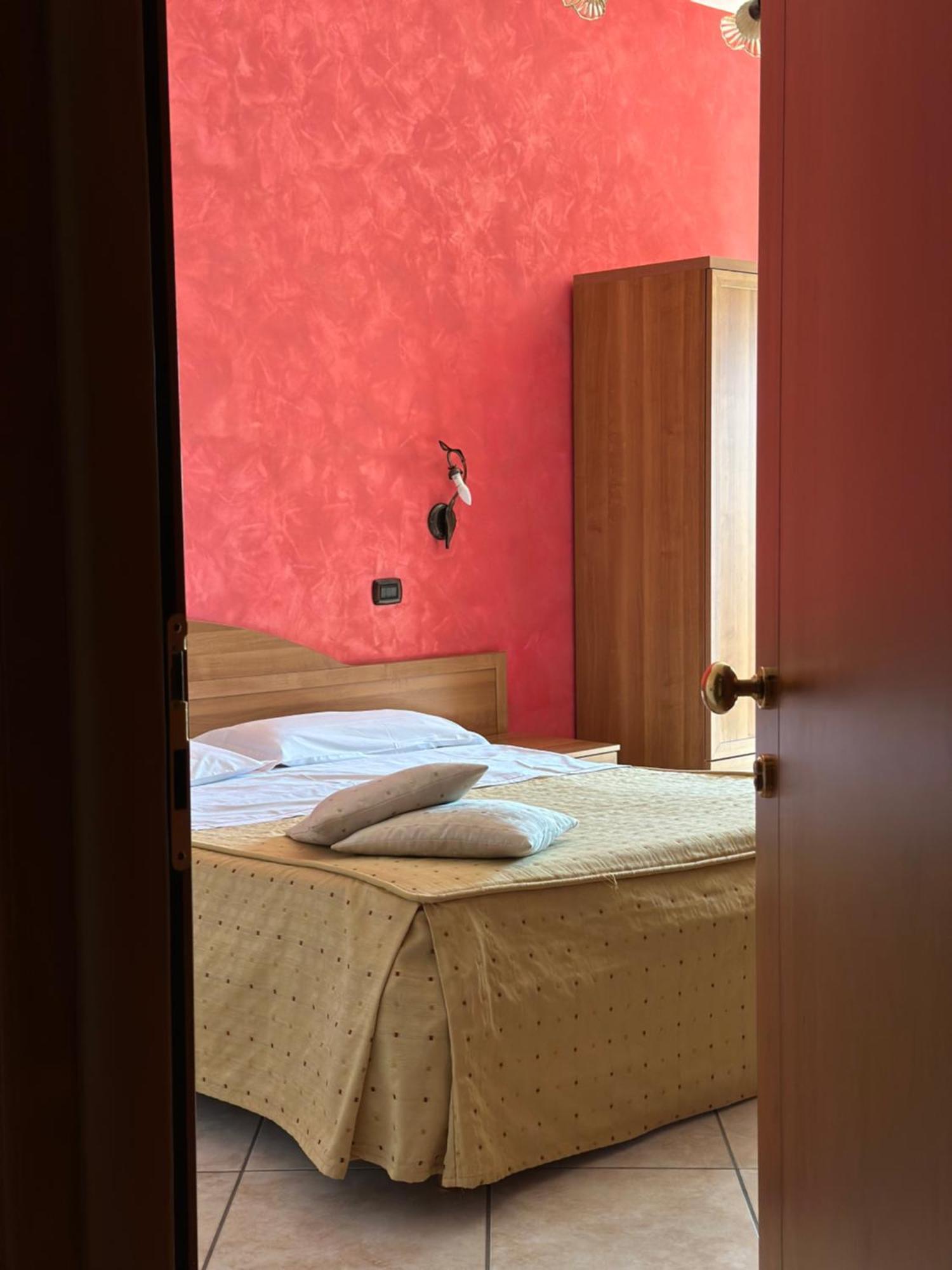 Hotel Il Giardino Degli Aranci Nola Dış mekan fotoğraf