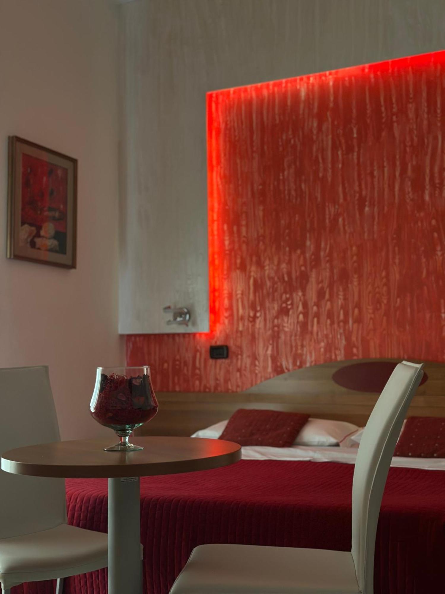 Hotel Il Giardino Degli Aranci Nola Dış mekan fotoğraf
