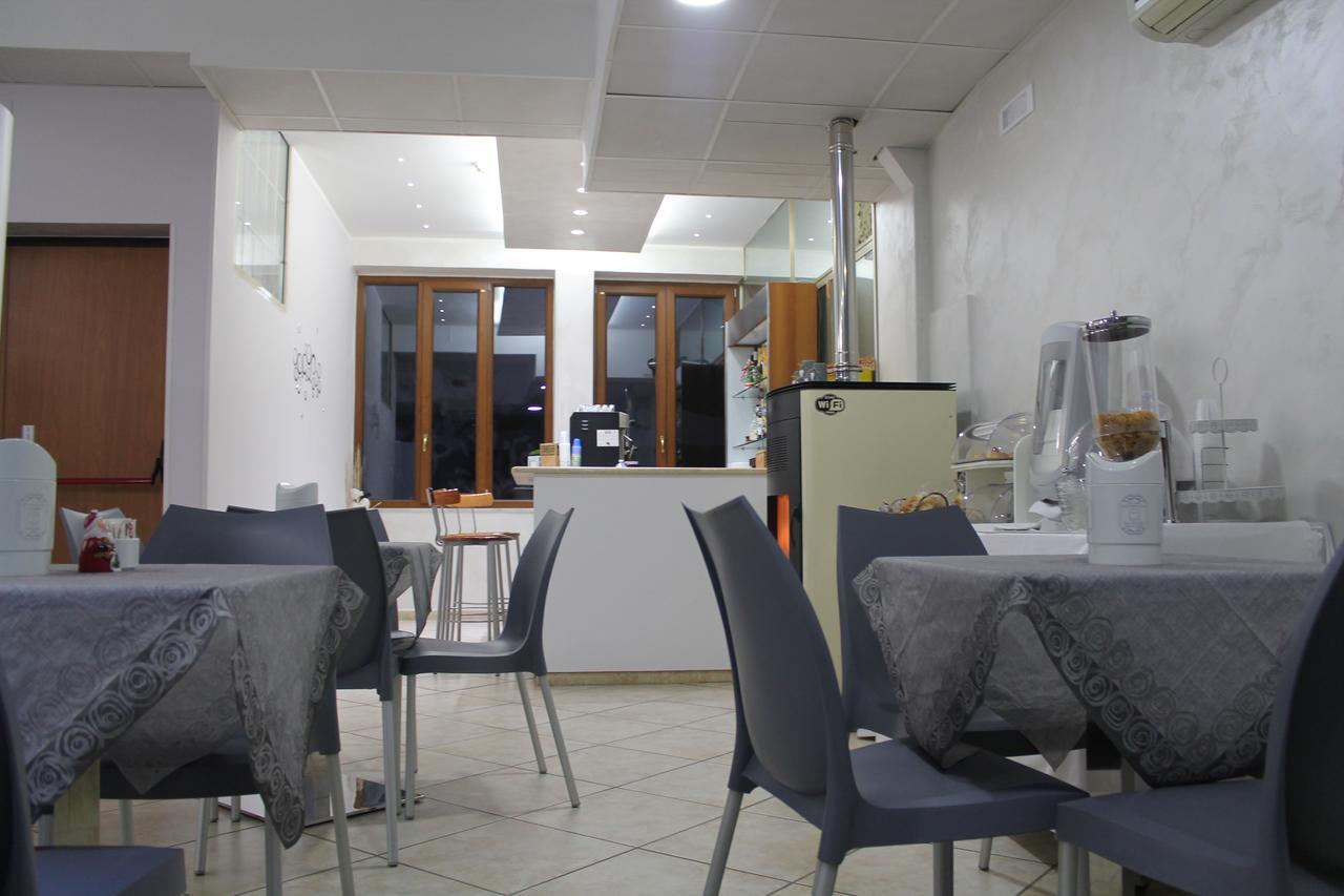 Hotel Il Giardino Degli Aranci Nola Dış mekan fotoğraf